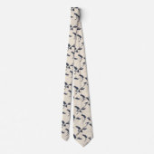 Minimalistische witte kraan op beige patroon stropdas (Achterkant)