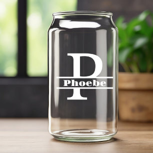 Minimalistische witte letter P-monogram en aangepa Blikvorm Glas
