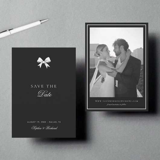 Minimalistische witte lintboog foto bruiloft save the date