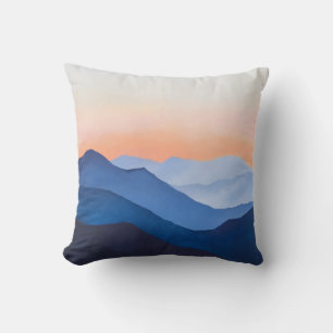 Minimalistische zonsondergang in de bergen kussen
