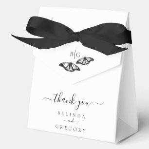 Minimalistische zwart witte vlinder monogram bruil bedankdoosjes