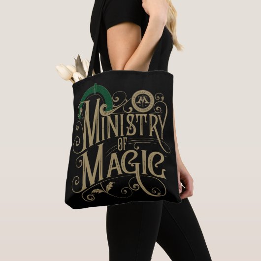 MINISTRY OF MAGIC™ Graphic Draagtas (Dichtbij)