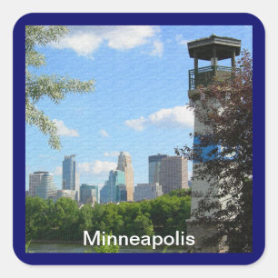 Minneapolis en vuurtoren van Boom Island Vierkante Sticker