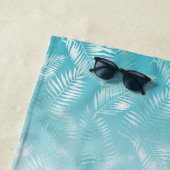 Mint Aqua witte tropische bladeren Strandlaken (In situ)