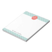Mint en Coral Quatrefoil met aangepast Monogram Notitieblok (Gedraaid)