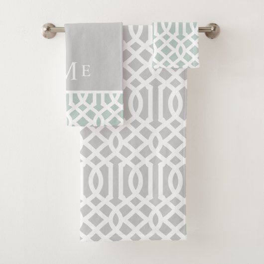 Mint en Gray Trellis Monogram | bewerkbare kleuren Bad Handdoek (Insitu)