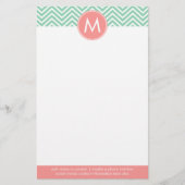 Mint en koraal Chevrons met aangepast monogram Briefpapier (Voorkant)
