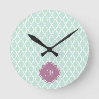 Mint en Plum Moroccan Monogram Ronde Klok