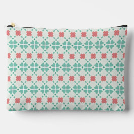 Mint green and pink floral clover tile pattern etui