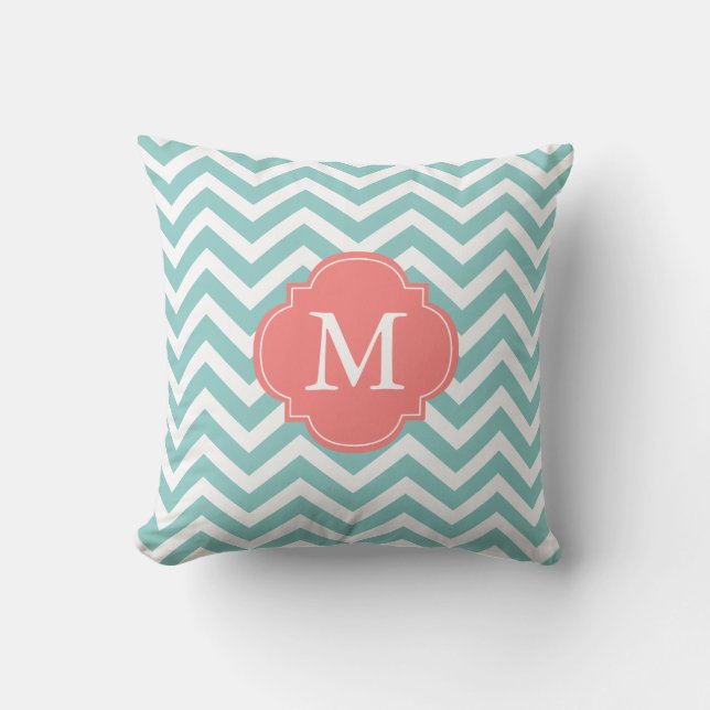 Mint Green Coral Zigzag Pattern Monogram Kussen (Voorkant)