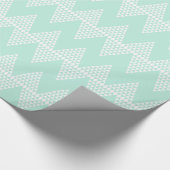 Mint groen wit geometrisch chevron patroon cadeaupapier (Hoek)