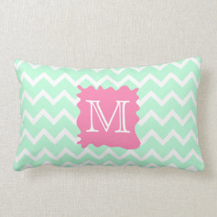 Mintgroene Chevron-monogramontwerp met roze spat Kussen