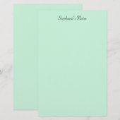 Mintgroene monogramnaam Aangepaste kleur Elegant Briefpapier (Voorkant / Achterkant)