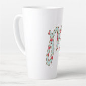 Mintroze bloemige letter M Latte Mok (Linkerhoek)