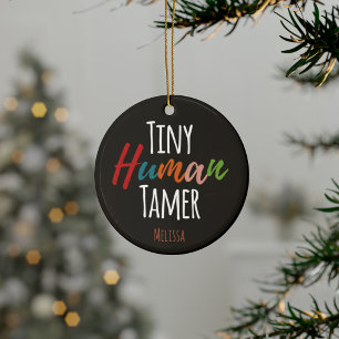 Minuscule école maternelle de Tamer humain Typogra