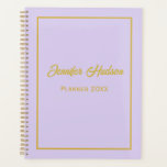 Minuscule Fille Pale Lilac Script hebdomadaire<br><div class="desc">Améliorez votre planification hebdomadaire avec notre minimaliste Cute Girly Weekly Planner, conçu pour ceux qui apprécient l'élégance subtile. Le planificateur dispose d'une police de caractères lilas souple et pâle qui ajoute une touche de charme féminin sans accabler les sens. La disposition minimaliste garantit que votre horaire reste organisé et encombré,...</div>