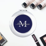 Miroir De Poche Mariage Stylisé bleu de la marine Monogramme de se<br><div class="desc">Un miroir compact personnalisé pour votre femme de chambre ou femme d'honneur mariage qui a son nom et son initiale stylisés sur un arrière - plan bleu marine tendance. Modifier pour remplacer l'initiale et le nom. Sélectionnez votre style de miroir compact.</div>