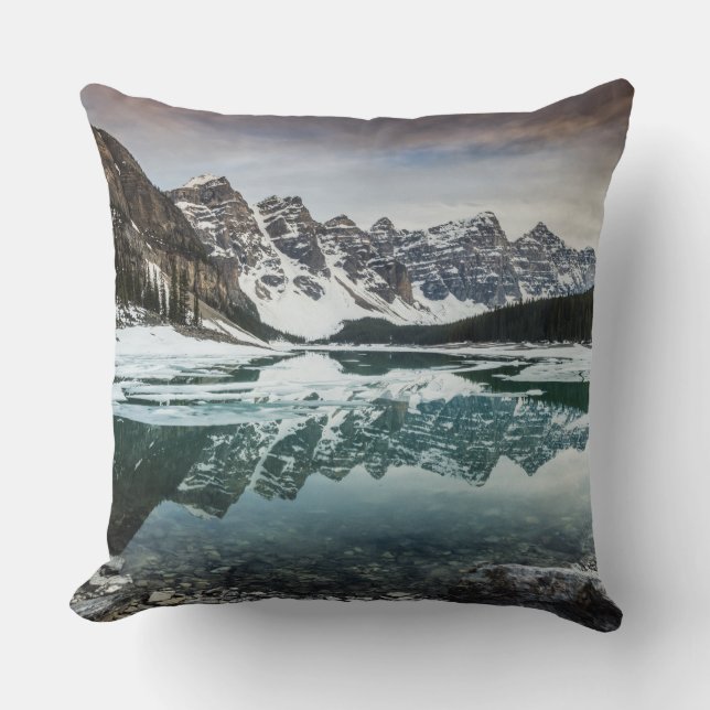 Mirror Lake Pillow Kussen (Voorkant)