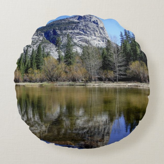 Mirror Lake Rond Kussen (Voorkant)
