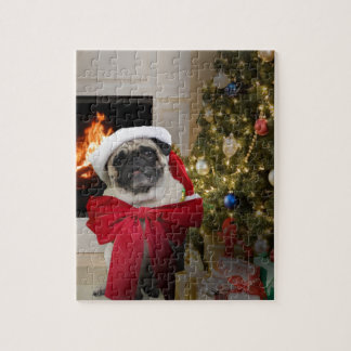 Misha pug draagt een boog voor de kerstvakantie. legpuzzel