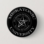 Miskatonic University Button (Voorkant)
