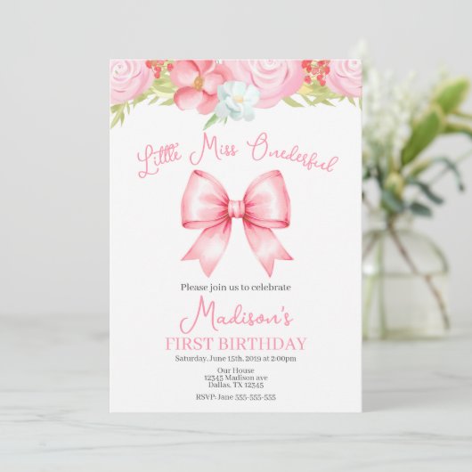 Miss Onederful Pink Bow First Birthday Invitation (Debout devant)