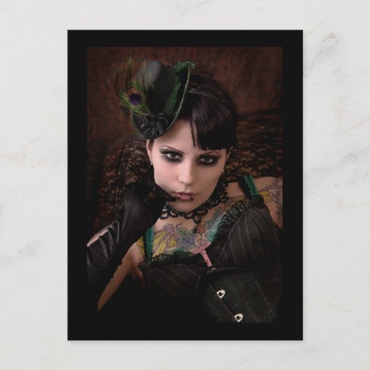 Miss Peacock - Carte postale (Devant)