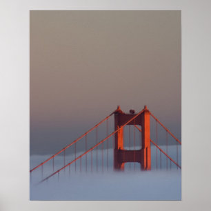 Mist rolt door de baai van San Francisco en bedekt Poster