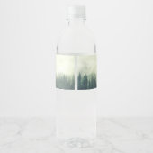 mistig groen dennenbos rustieke bruiloft waterfles etiket (Achterkant)