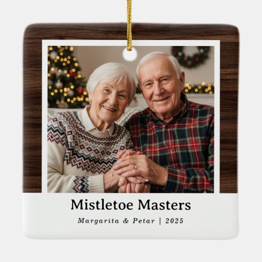 Mistletoe Masters – Grootouders Foto Ornament (Achterkant)