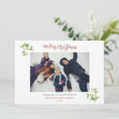 Mistletoe Modern Script Prettig Kerstmis Foto Feestdagenkaart (Staand voorkant)