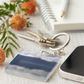 Misty Alaskan Zee in de schaduw van Blue Sleutelhanger (Voorkant Rechts)