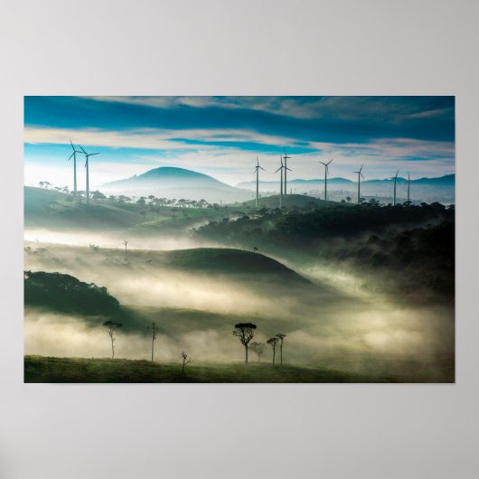 Misty Highlands Wind Boerderij Poster (Voorkant)