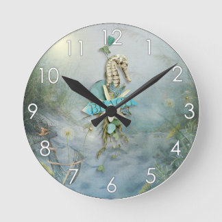 Misty Morning Beach seahorse anchor nautical Ronde Klok