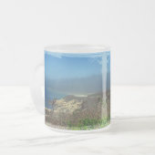 Misty Morning bij Nobska Point - Cape Cod MA Matglas Koffiemok (Voorkant links)