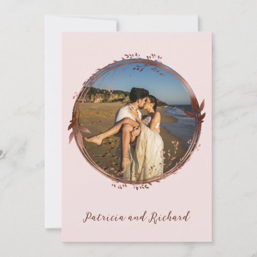 Misty Roos Monogram Elegant Wedding Uitnodiging (Achterkant)