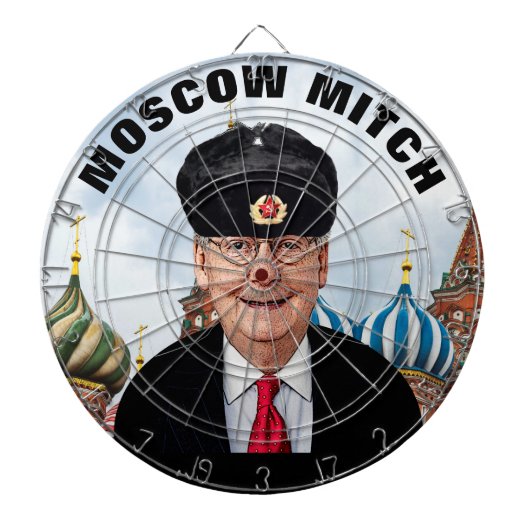 Mitch McConnell in Russisch Pet Dartbord (Voorkant)