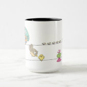 Mme Bikini et oiseaux sur une ligne tasse (Centre)