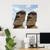 Moai met zonnebrillen - Poster (Thuiskantoor)