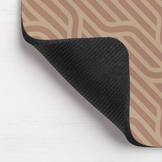 Mocha Mousse Brown Buffed Beige Wavy Line Pattern Muismat (Hoek)