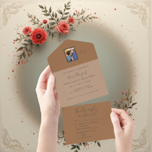 Mocha Mousse Foto & Monogram All In One Uitnodiging