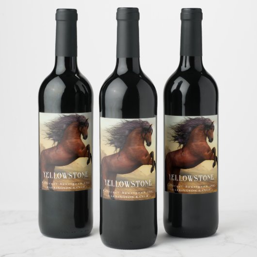 Mockup Cheval sauvage Western Étiquettes de vin pe (Bouteilles)