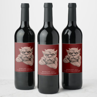 Mockup Sculpture gothique Étiquettes de vin person