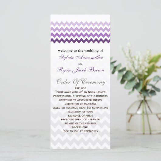 Mod chevron violet Ombre Wedding programme (Debout devant)