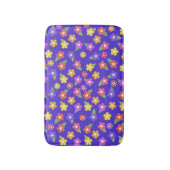 Mod Flowers op Paarse Bath Mat (Voorkant Verticaal)