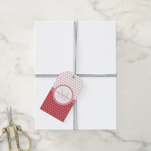 Mod roze en witte poka dots monogram met naam cadeaulabel (Met Touw)