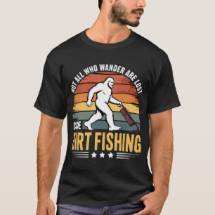 Modderige vissen Bigfoot metaaldetectie Mannen T-shirt