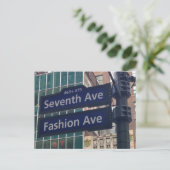 Mode 7Avenue Garment District NYC Street Briefkaart (Staand voorkant)