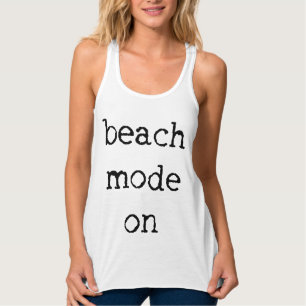 Mode de plage sur le débardeur de Flowy Racerback