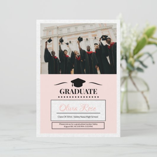 Modèle d'annonce de remise de diplôme (Debout devant)